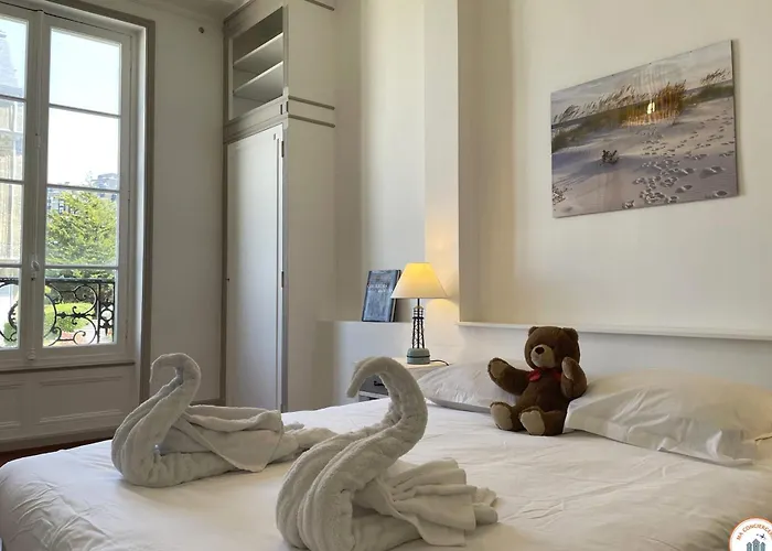 Roches Normandes - Terrasse Vue Et * Трувиль-сюр-Мер