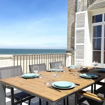 Roches Normandes - Terrasse Vue Et Apartment *