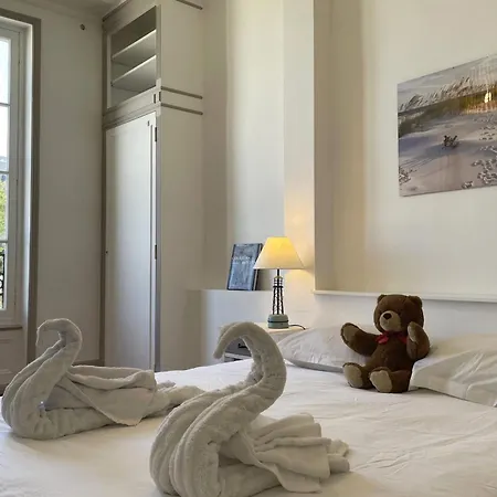 Roches Normandes - Terrasse Vue Et * Trouville-sur-Mer