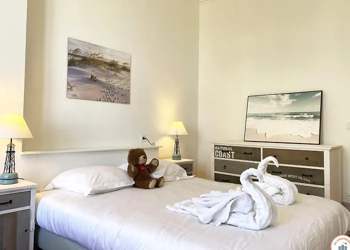 Roches Normandes - Terrasse Vue Et *