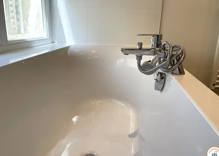 Roches Normandes - Terrasse Vue Et Daire