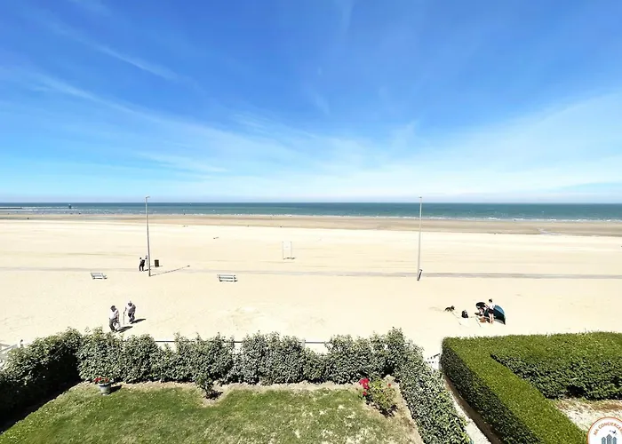 Roches Normandes - Terrasse Vue Et Apartment